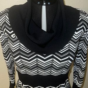 BEBE medium 3D zig zag dress